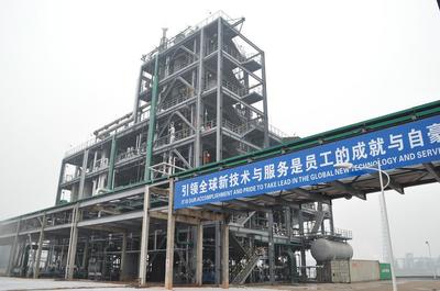 用品質守初心 以匠心鑄精工——記華陸科技突出貢獻獎榮獲者閆寧